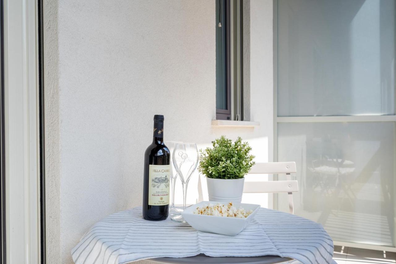 Apartment Twelve12 - Universita & Stazione Aparment